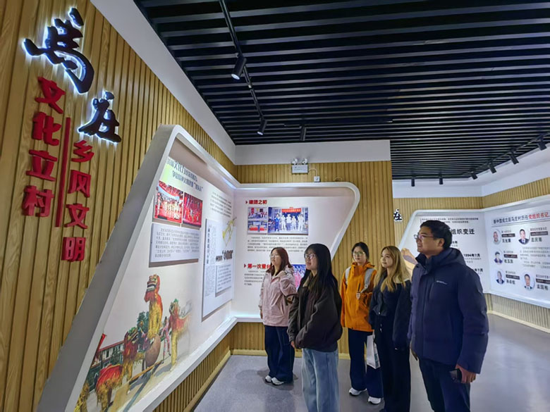 中國礦業(yè)大學(xué)調(diào)研團走進馬莊村，調(diào)研馬莊村發(fā)展現(xiàn)狀