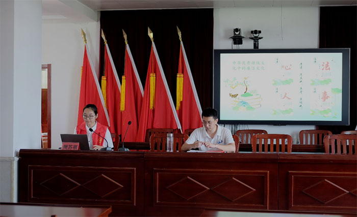 清風(fēng)攜鄉(xiāng)情，廉心喚初心，南財(cái)學(xué)子開展“清廉金融進(jìn)基層”