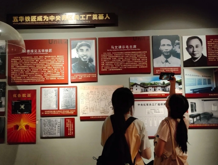 青島農大學子赴南岳忠烈祠開展紅色實踐：傳承英烈精神 砥礪青春使命