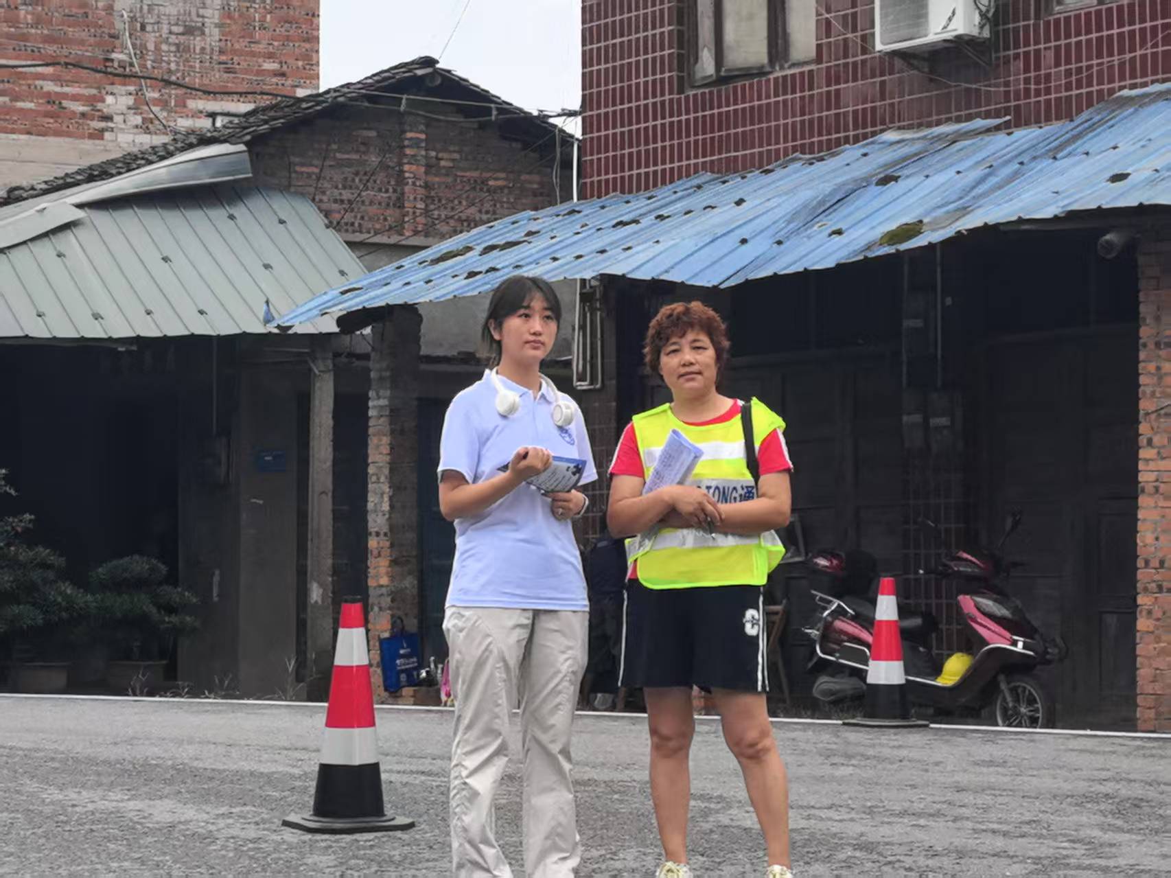 青春力量進鄉村，安全勸導暖民心