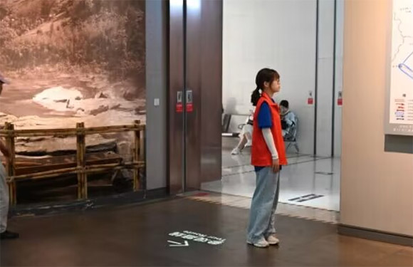 “法韻紅途”暑期實踐：法學院學子助力鄉村法治建設