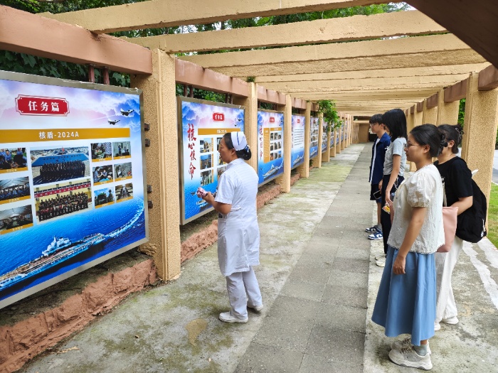 山東中醫(yī)藥大學(xué)“青嶼岐黃”志愿服務(wù)隊青島實踐軍民融合惠農(nóng)敬老