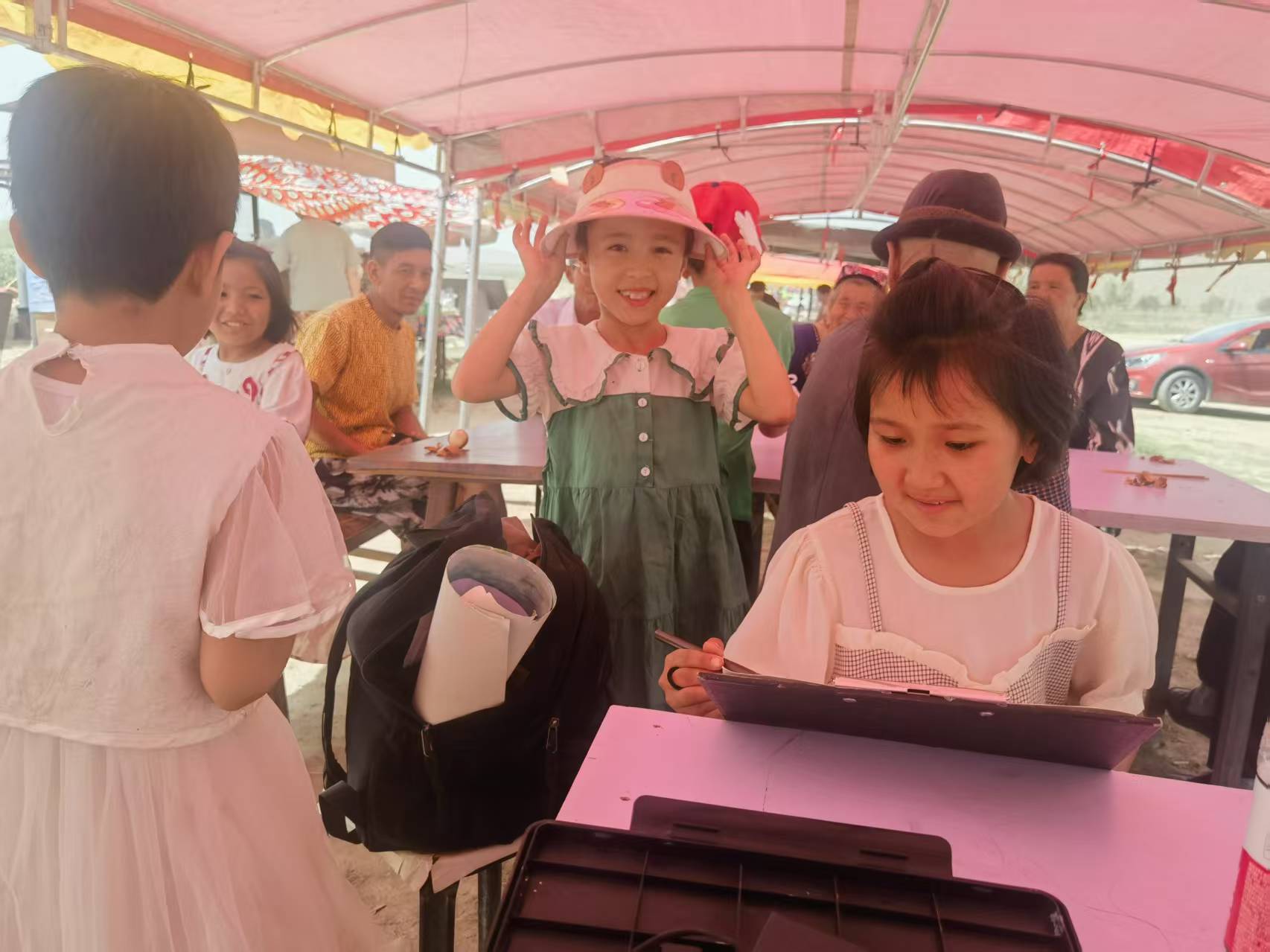 塔里木大學(xué)“三下鄉(xiāng)”團(tuán)隊(duì)南疆研學(xué)：循跡南疆古韻，厚植家國(guó)情懷