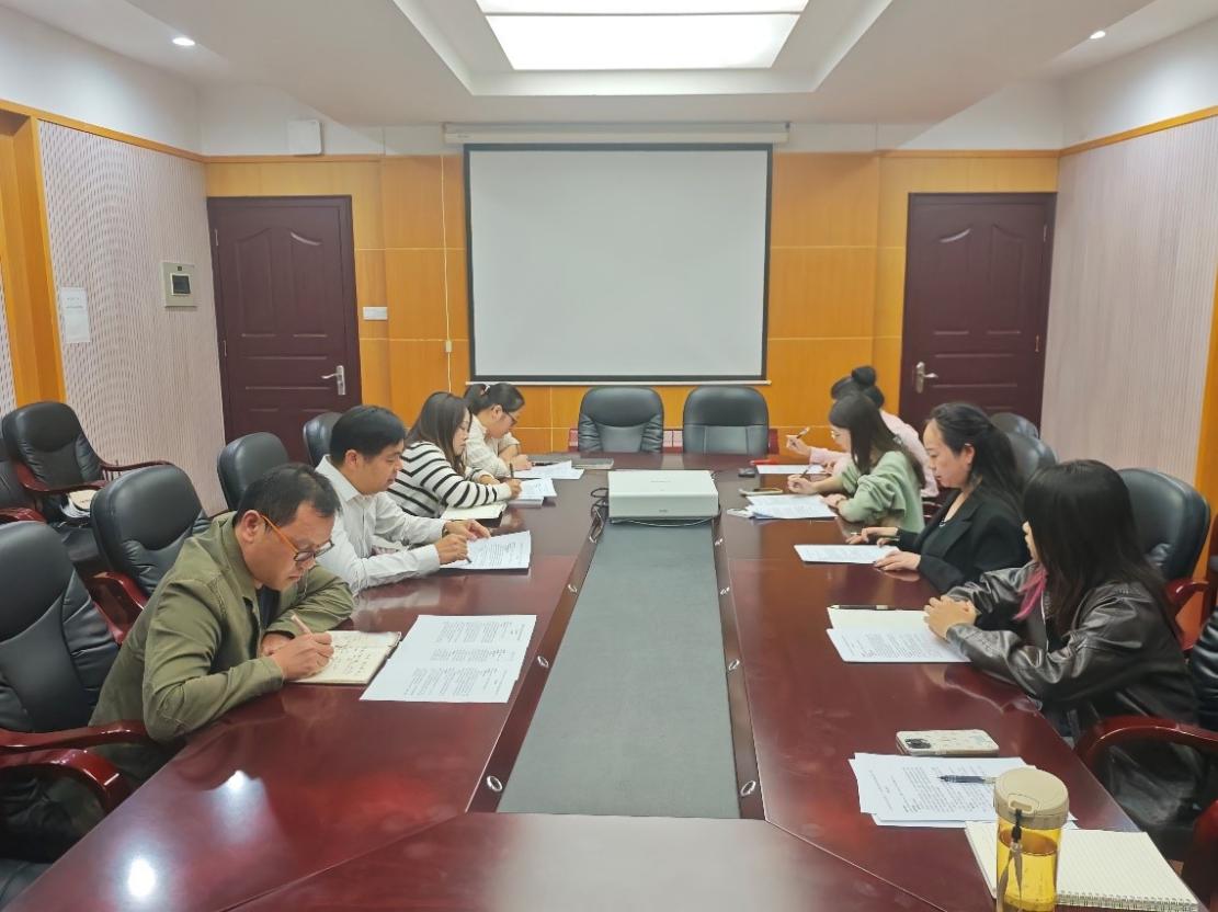 法學(xué)學(xué)部研究生赴湘潭大學(xué)技術(shù)轉(zhuǎn)移中心、知識(shí)產(chǎn)權(quán)信息服務(wù)中心調(diào)研知識(shí)產(chǎn)權(quán)轉(zhuǎn)化情況