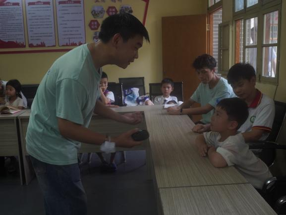 豫章師范學院數學與計算機學院赴贛州市開展“七彩行動”文明實踐活動