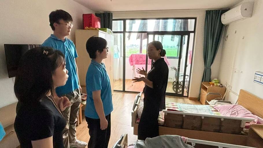 巢湖學院數學與大數據學院赴同大鎮“一老一小“教育關愛服務團走進廬江縣同大鎮養老服務中心開展助老慰老調研及系列活動