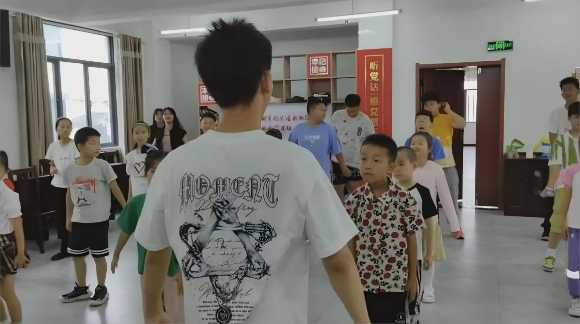 三下鄉日常活動|晨曦曙光啟征程，細雨滋花艷陌阡