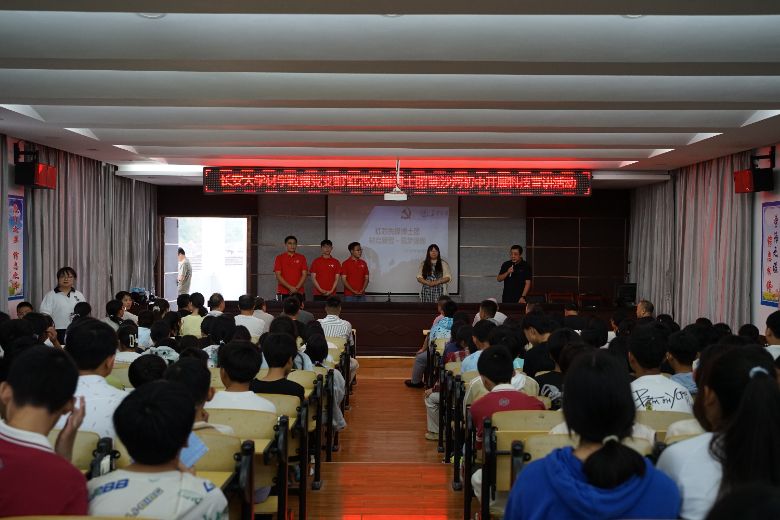 科技賦能成長，材料之光點亮青春夢想