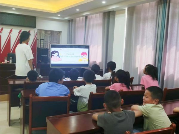 暑期社會實踐：青春健康同伴社開展有關于“男生女生”的同伴教育活動