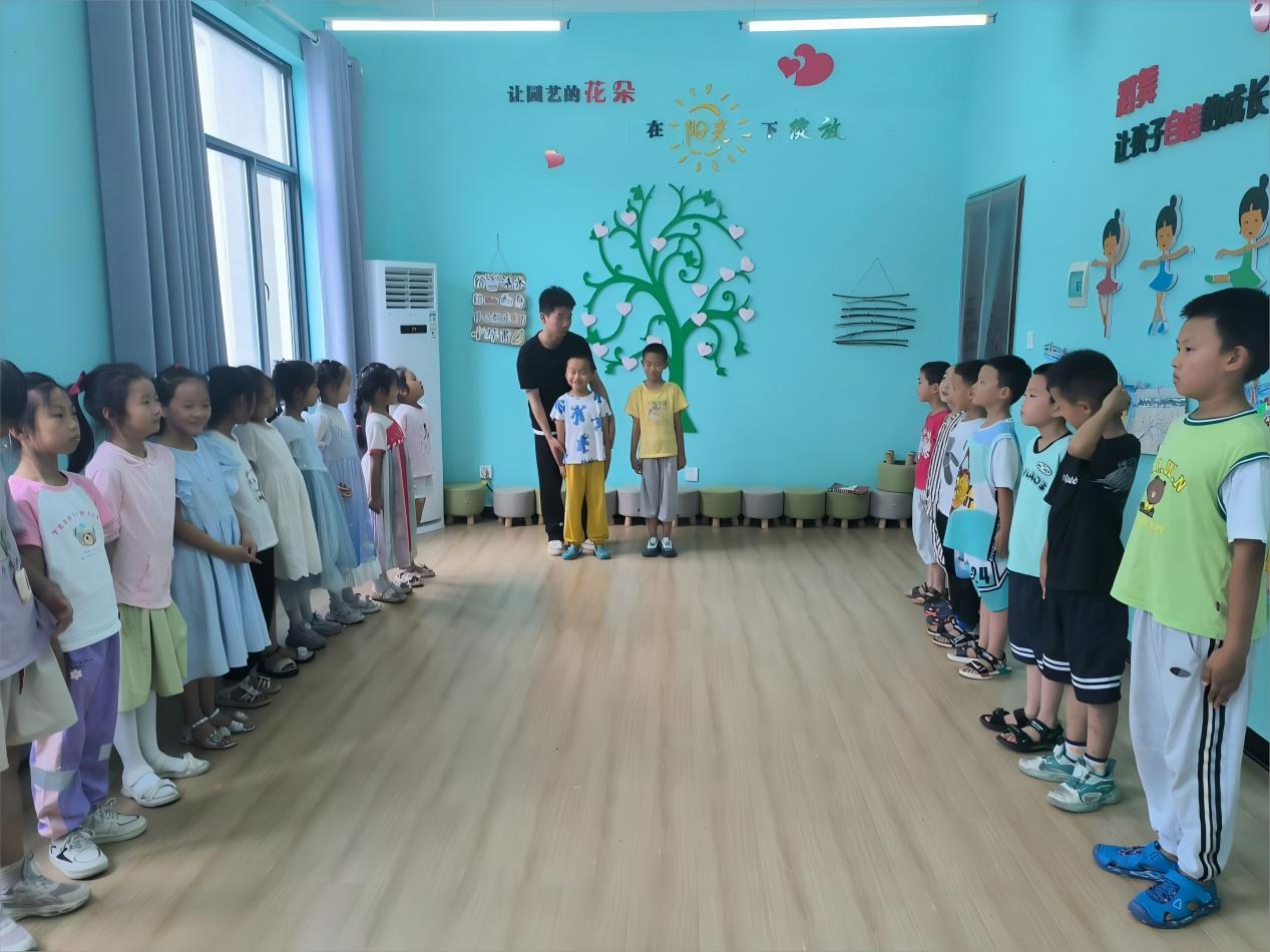 童心向黨，軍夢伴行——星空夢想志愿服務隊宜昌支隊開展軍旅體驗活動