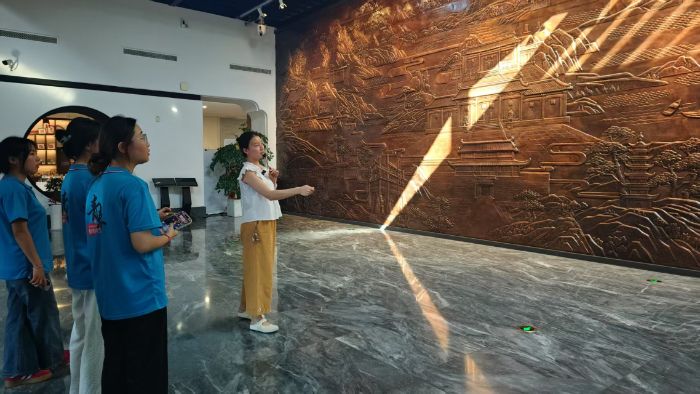 走進(jìn)安徽徽州歷史博物館 尋訪(fǎng)徽州文化印記──巢湖學(xué)院三下鄉(xiāng)社會(huì)實(shí)踐