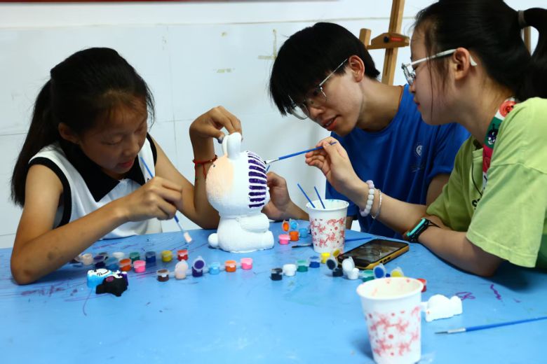 “陶” 禮新杭，“瓷” 愛綻放