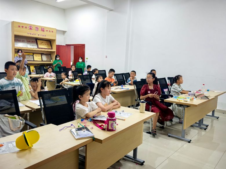 三下鄉：“綠疇中華行”團隊深入社區，順利開展植物科普活動
