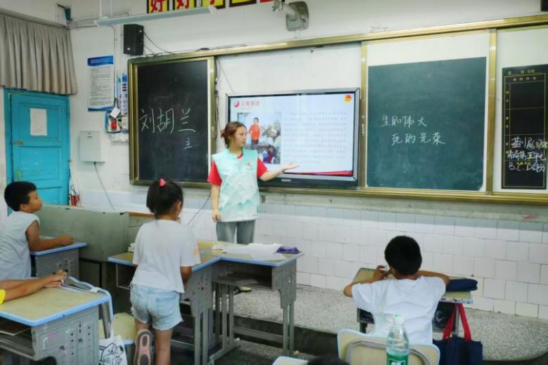 夯實(shí)安全根基，激活運(yùn)動潛能——吉首大學(xué)“心系旅農(nóng)”社會實(shí)踐團(tuán)湘西支教賦能鄉(xiāng)村兒