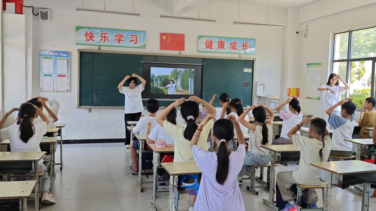 合肥大學(xué)學(xué)子“三下鄉(xiāng)”：鄉(xiāng)村支教與文化調(diào)研共繪成長畫卷