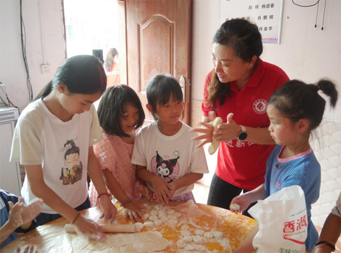 “餃”織的甜蜜盛夏記憶：衡師“芬享實踐團” 以食品藝術(shù)節(jié)點亮長佃村幼樂園