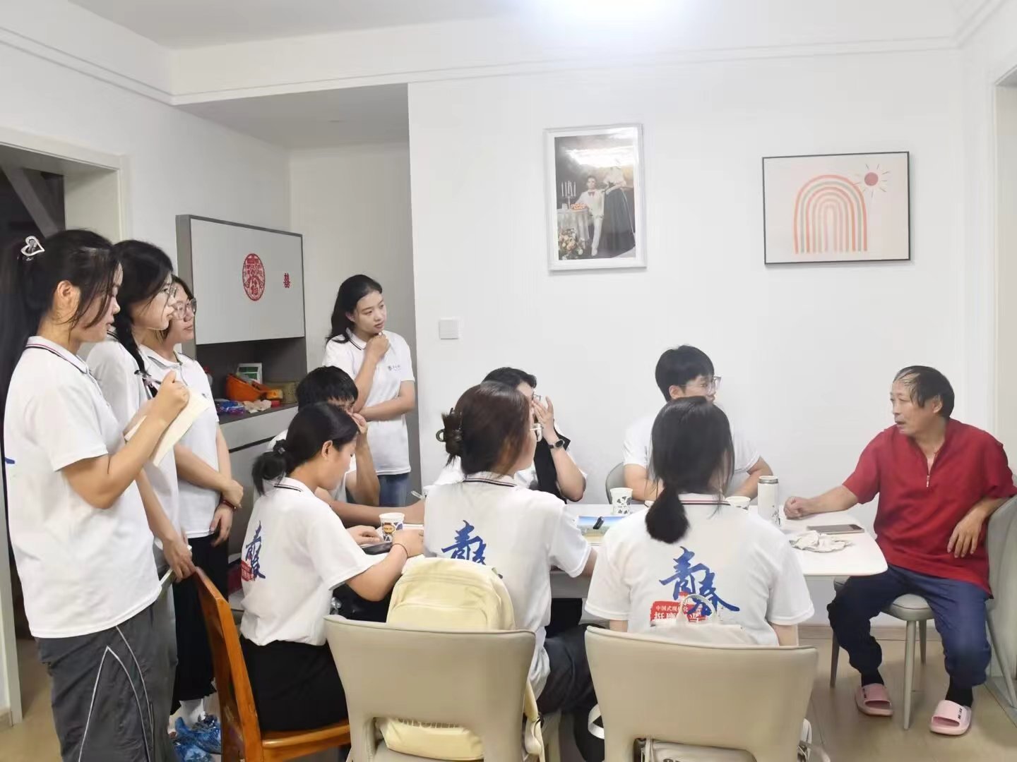 巢湖學院工商管理學院“懿本圖”非遺文化傳承實踐團專訪巢湖非遺辦公室主任劉宗勇