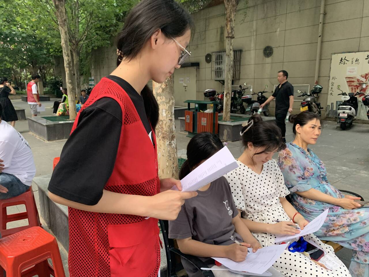 湖北學子三下鄉：開展“愛水護水”問卷調查活動，倡導節約用水意識