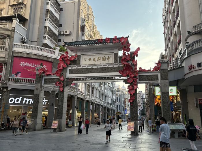 “一葉興鄉”實踐團赴廣西梧州騎樓城，發掘傳統建筑中的生態智慧