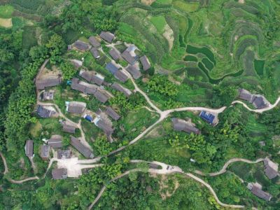 “綠脈振興·文韻鑄魂”實踐團赴保靖縣阿扎河村開展暑期社會實踐活動