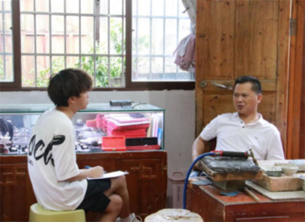 青春賦能非遺，“夢(mèng)中國(guó)”實(shí)踐團(tuán)在苗寨織就民族團(tuán)結(jié)