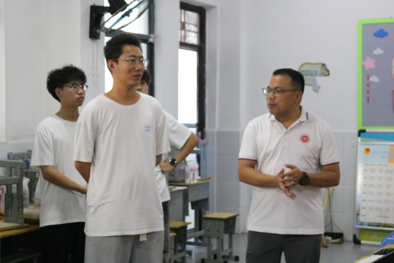 武昌理工學院校團委書記深入云夢縣暑期社會實踐基地慰問并指導“三下鄉”暑期社會實踐隊伍