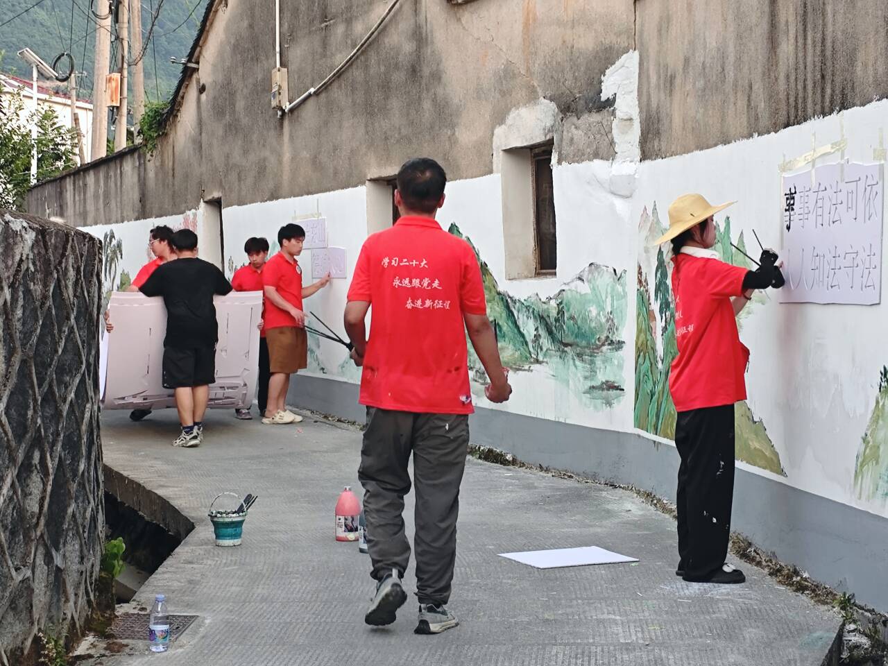 筆繪圖文并茂，點睛和美東山