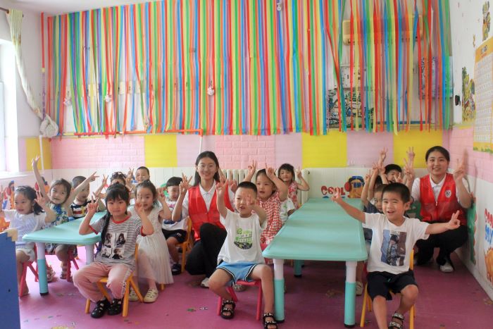 國際教育學院“‘青’暖朝夕”社會實踐服務隊走進萊西市小哈佛幼兒園開展志愿服務