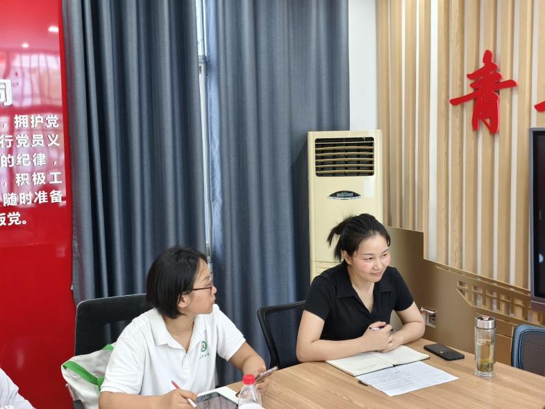武漢東湖學(xué)院橘徠服兮實(shí)踐隊(duì)與共青團(tuán)秭歸縣委員會(huì)交流合作，共探移民文化與精神傳承