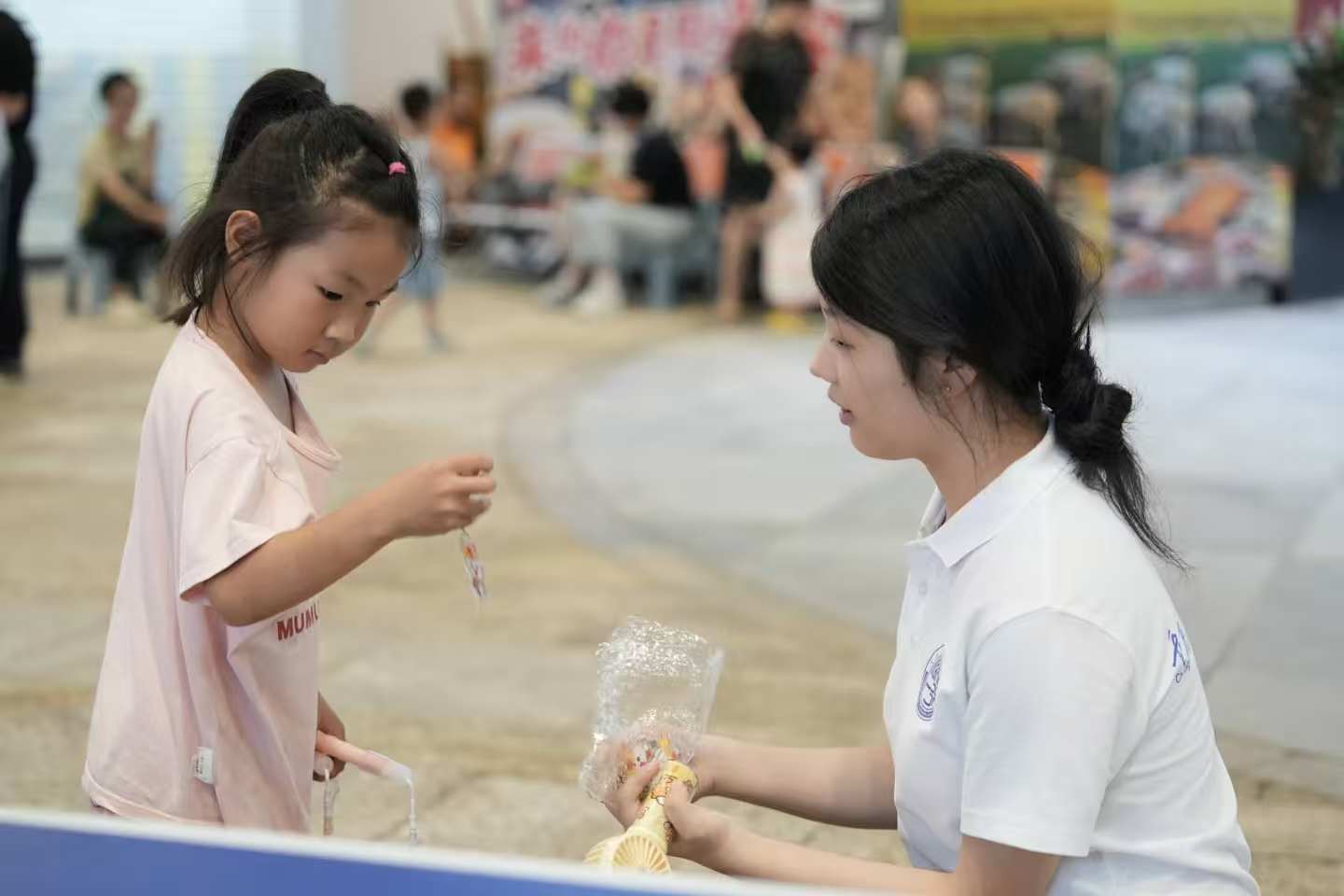 重人科學(xué)子三下鄉(xiāng)：文創(chuàng)惠民傳非遺，龍舞文化進(jìn)萬(wàn)家