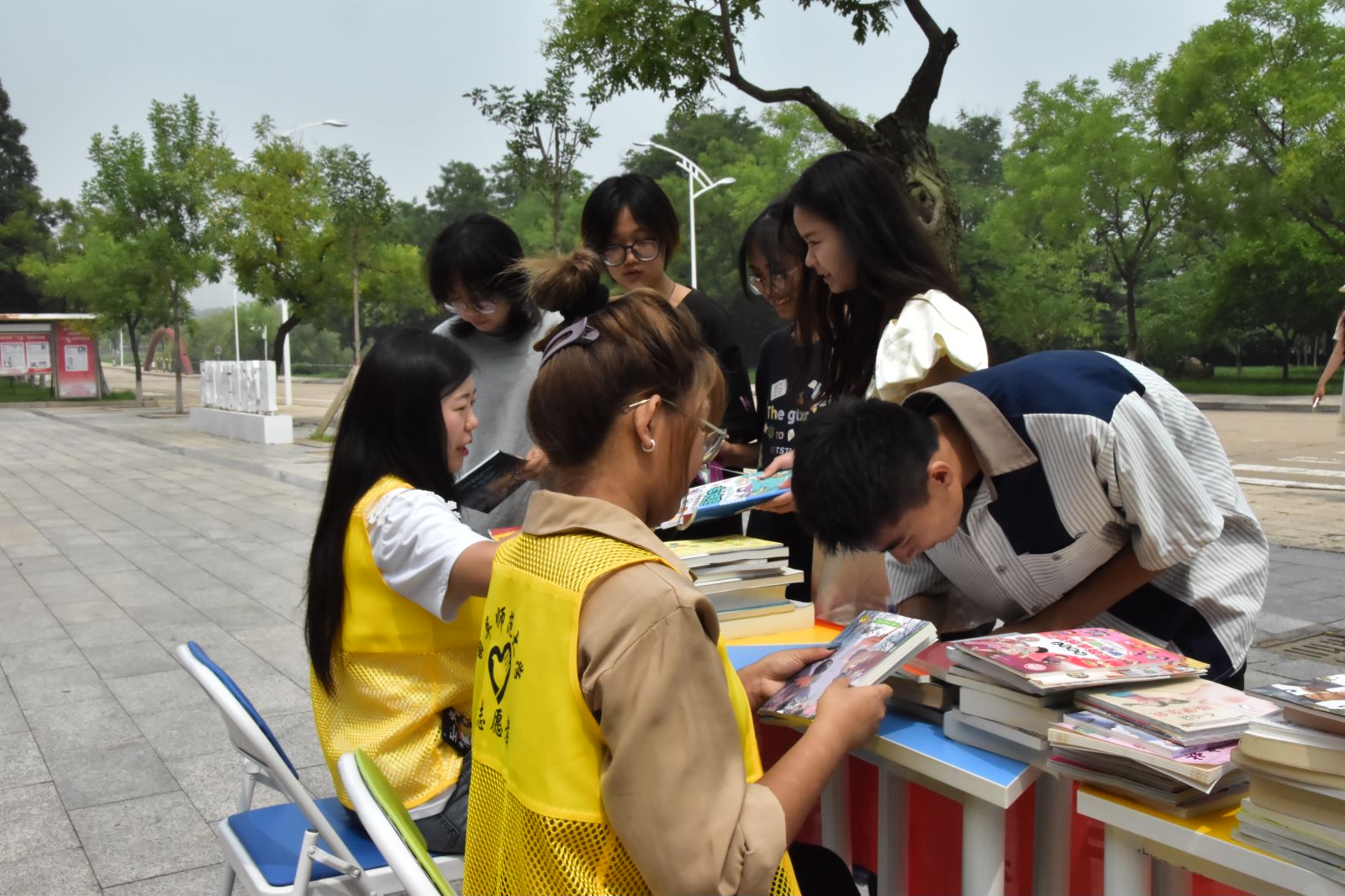 書海泛舟，鄉村兒童啟智航