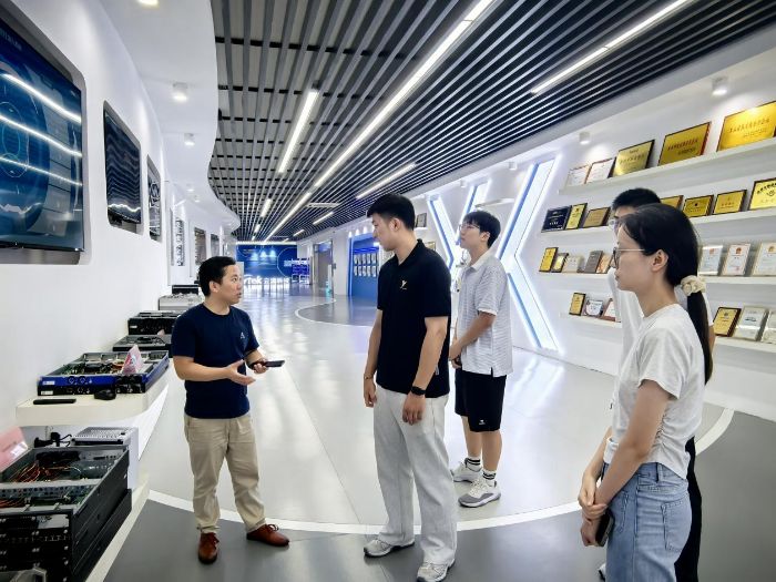 會計學院：“財賦矩陣”團隊深入調研江蘇云涌電子科技股份有限公司