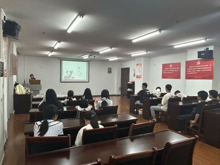淮北理工學院：用愛播種，收獲成長