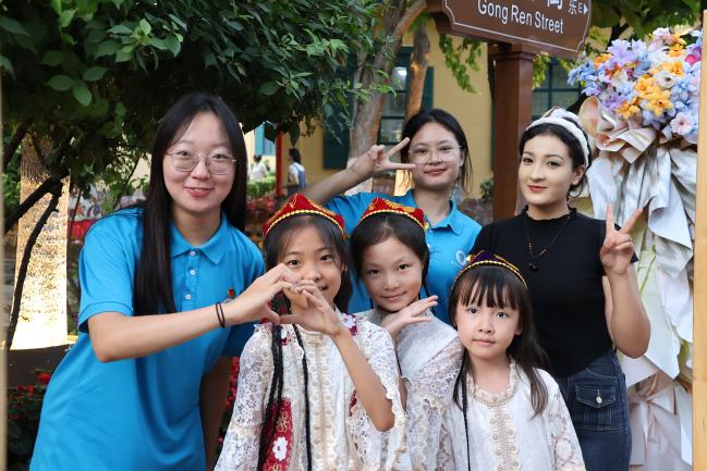 華北水利水電大學學子赴新疆伊寧市六星街參觀學習