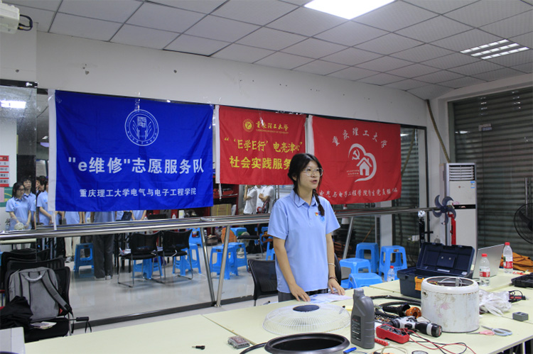 螺絲刀下的初心：“行走的微黨課”在社區綻放為民光芒?