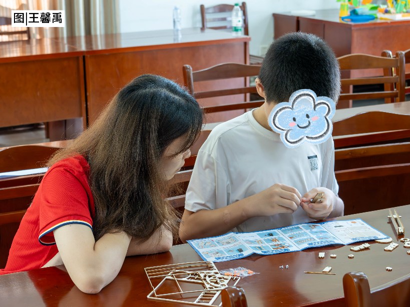 藍色科學之旅·探秘奇妙世界——合肥工業大學實踐隊為馬鞍山福利院兒童開啟科學實