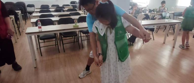 舞動(dòng)空竹，傳承童趣