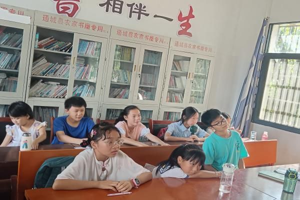 暑期社會實踐：青春健康同伴社開展“團隊合作”特色同伴教育課程