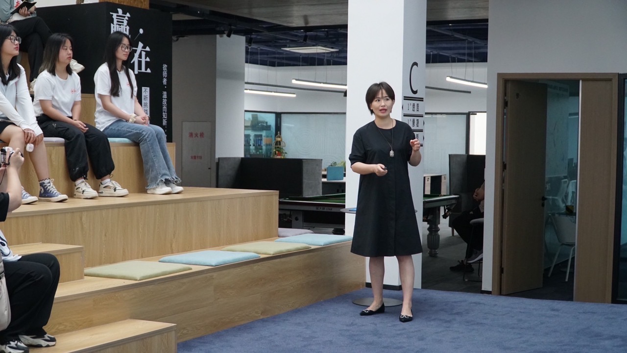 企業(yè)先鋒，科技賦能——安徽大學新聞傳播學院赴碭山重點實踐團隊
