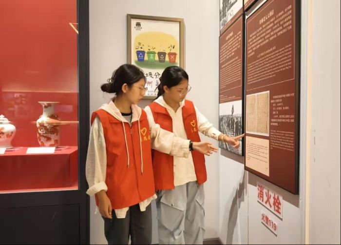 體悟藥都文脈，助力中藥文化傳承發展——安徽理工大學醫學院“藥都探草”隊赴亳州開展暑期“三下鄉”社會實踐