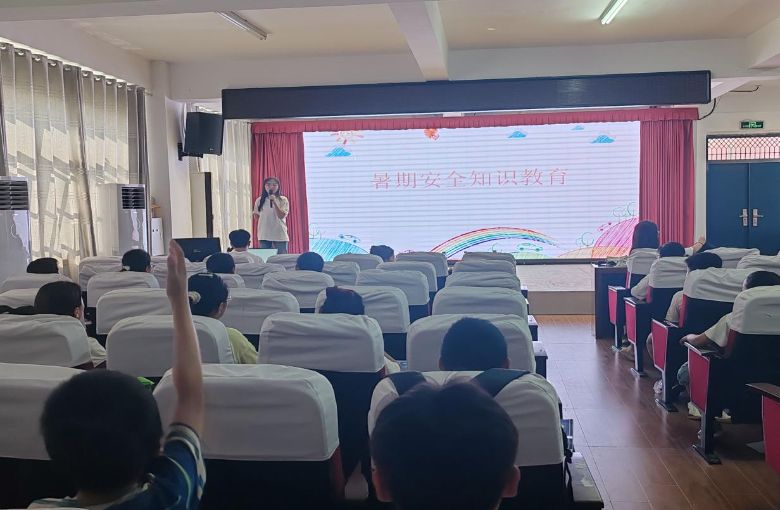 “共鐫曙光隊”‘童’行安全路：暑期安全課堂為成長護航