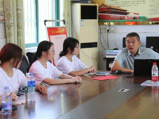 黨建引領(lǐng)青春夢(mèng)想，畫筆繪就鄉(xiāng)村詩(shī)行（四） ——院領(lǐng)導(dǎo)前往韓莊村慰問(wèn) “墨染橋隧?繪筑鄉(xiāng)韻”實(shí)踐團(tuán)