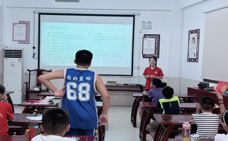 下鄉步履不停，防暑知識“聲”入民心