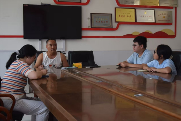 蘭考田埂上的“甜蜜”實踐——華中農業大學學子賦能蜜瓜產業繪就振興新圖景