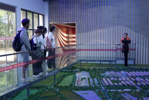 泰州學(xué)院旅游管理專業(yè)學(xué)生暑期“三下鄉(xiāng)”實(shí)踐感悟：深入鄉(xiāng)村看發(fā)展,聚力振興展新顏