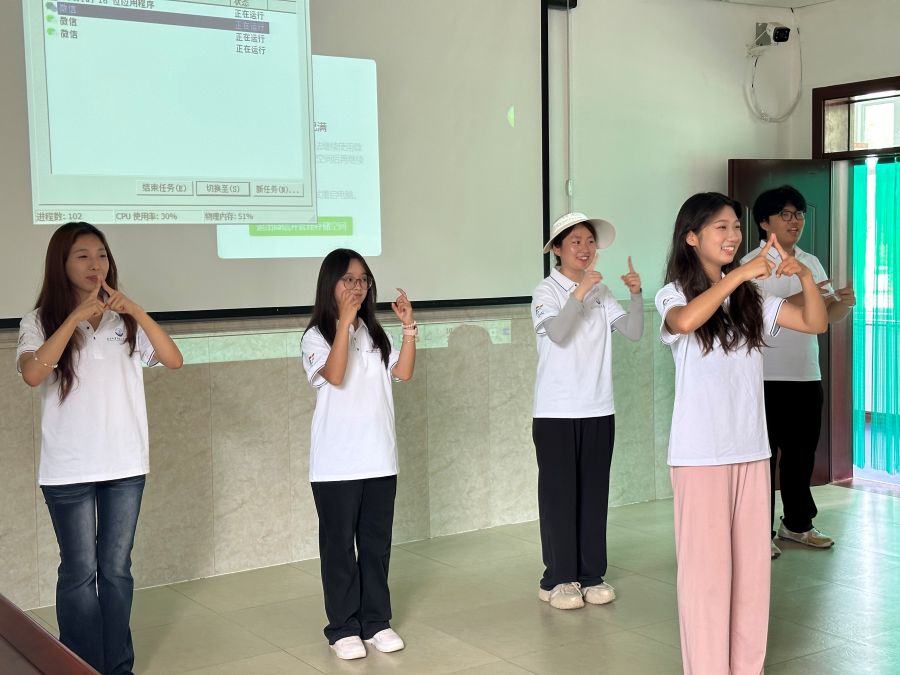 青春志愿映朝暉，銀齡關(guān)愛暖夕陽|西建大華清經(jīng)管學(xué)子三下鄉(xiāng)社會實踐