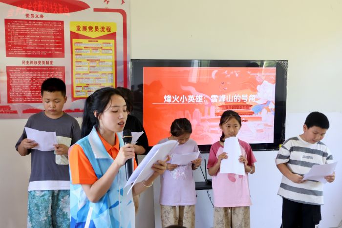 烽火少年夢:紅色文化浸潤童心——白溪關村開展“烽火少年夢”紅色劇本演繹活動