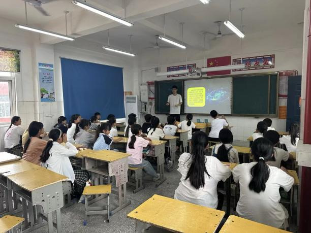 以星光點亮童心，用知識播種希望
