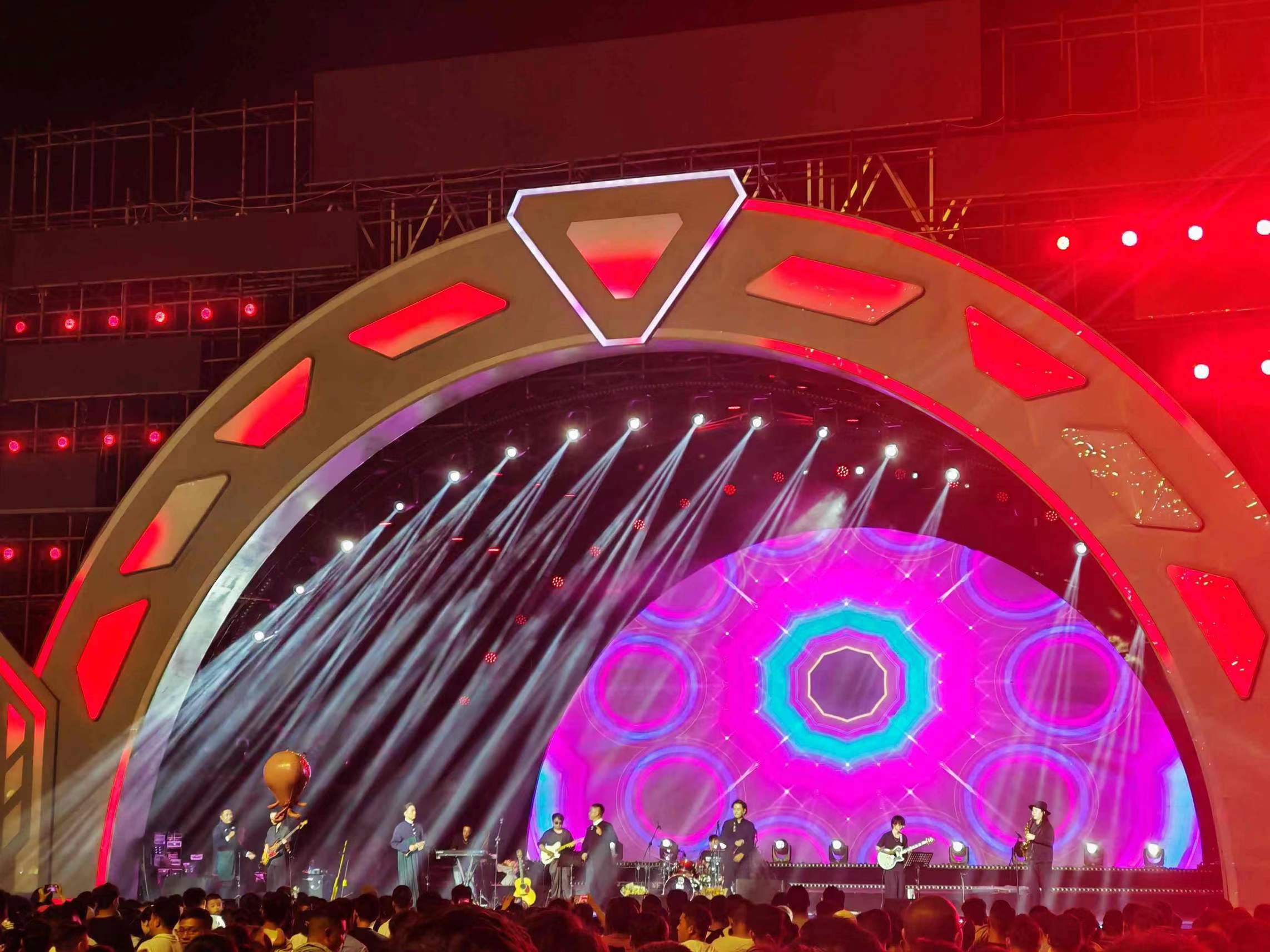 川輕化學子三下鄉(xiāng)：火把廣場之夜，共舞火焰