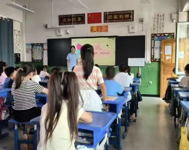 西安培華學院培小文青苗燎原隊：青衿思辨啟智慧 鄉土傳承潤童心